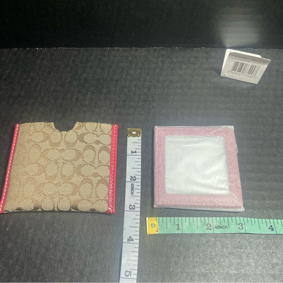 BNWT COACH SIGNATURE 3” x 3” COMPACT MIRROR WITH SLIP CASE PRICE FIRM! - Picture 5 of 7